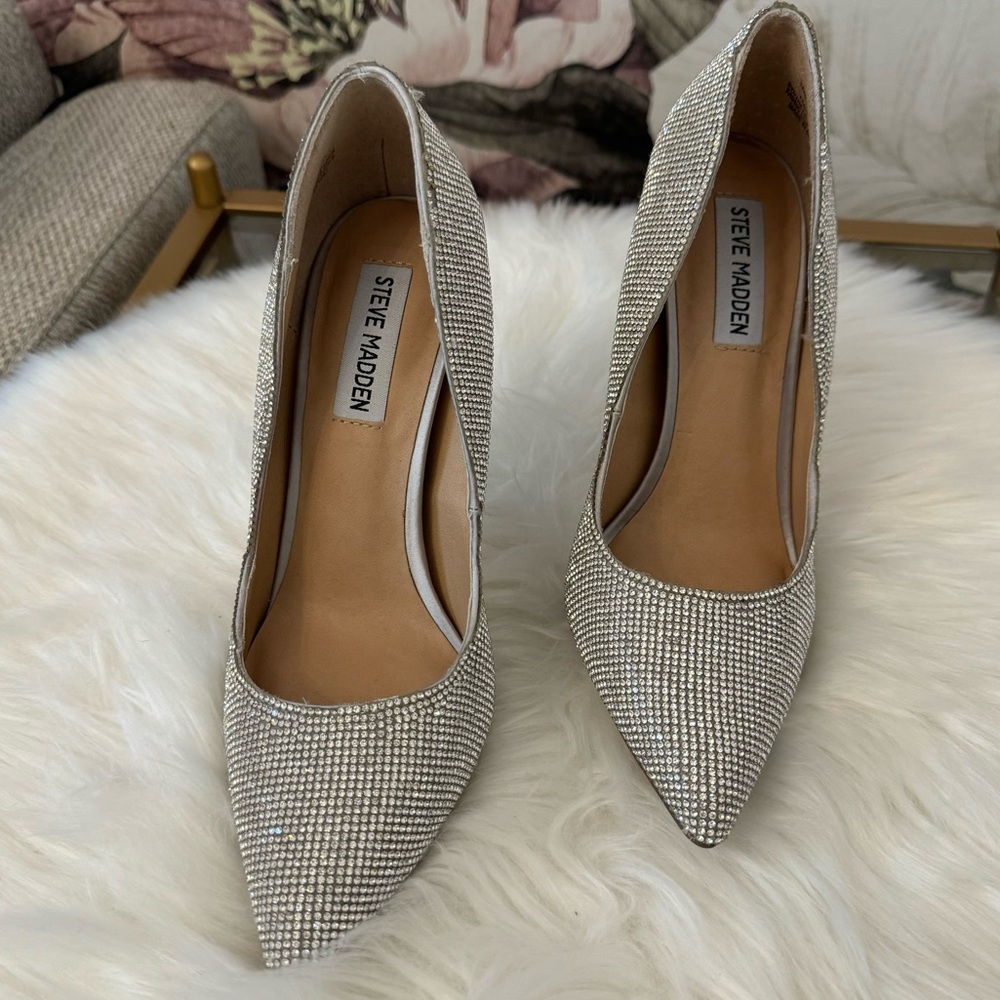 Steve Madden Sparkly Pointed Toe Heels - image 5